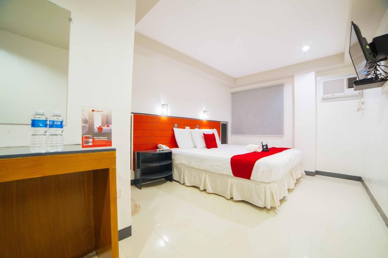 Reddoorz Plus Near San Pedro Cathedral Davao City Exterior foto